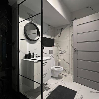 Аренда современной 2-комнатной квартиры с отдельной кухней, 77 м², Мамая, Констанца, Румыния